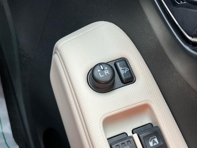 ミラココアココアXクリアテールランプ 前後メッキモール キーフリーシステム オートエアコン 電動格納ドアミラー 運転席シートリフター バニディミラー付きサンバイザー アイドリングストップ(千葉県)の中古車