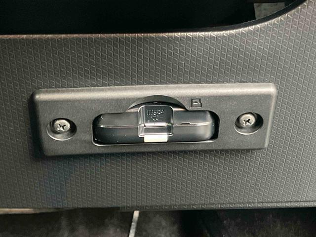 タントＸパノラマカメラ連動フルセグナビ　ＵＳＢ接続　ブルートゥース対応　フロント．リヤドライブレコーダー連動　ビルトインＥＴＣ　運転席ロングスライドシート　前席シートヒーター　前後コーナーセンサー（千葉県）の中古車