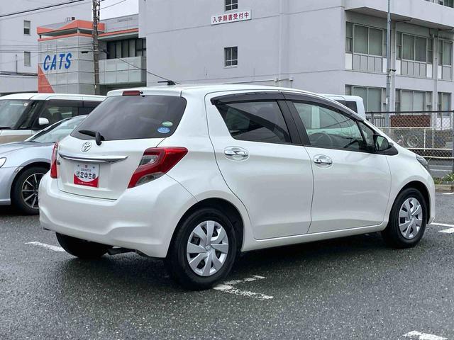 ヴィッツ1.3F LEDエディションナビ/BT/TV/DISC/バックカメラ 電動コーナーポール LEDヘッドライト プッシュボタンスターター 電動格納ドアミラー オートライト/ハイビーム 横滑り防止装置 衝突被害軽減ブレーキ(千葉県)の中古車