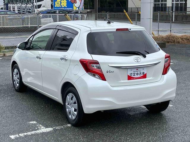 ヴィッツ1.3F LEDエディションナビ/BT/TV/DISC/バックカメラ 電動コーナーポール LEDヘッドライト プッシュボタンスターター 電動格納ドアミラー オートライト/ハイビーム 横滑り防止装置 衝突被害軽減ブレーキ(千葉県)の中古車