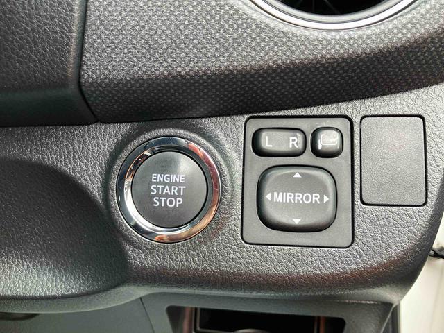 ヴィッツ1.3F LEDエディションナビ/BT/TV/DISC/バックカメラ 電動コーナーポール LEDヘッドライト プッシュボタンスターター 電動格納ドアミラー オートライト/ハイビーム 横滑り防止装置 衝突被害軽減ブレーキ(千葉県)の中古車