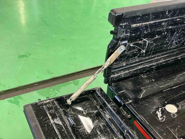 ハイゼットトラックエクストラバックカメラ連動フルセグナビ ブルートゥース対応 ETC 荷台作業灯 テールゲートチェーン ゲートプロテクター 社外12インチアルミホイール キーレスエントリー 助手席シートバックポケット(千葉県)の中古車