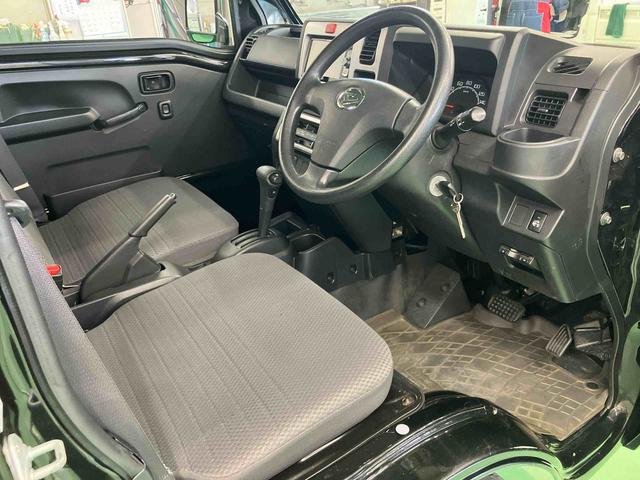 ハイゼットトラックエクストラバックカメラ連動フルセグナビ　ブルートゥース対応　ＥＴＣ　荷台作業灯　テールゲートチェーン　ゲートプロテクター　社外１２インチアルミホイール　キーレスエントリー　助手席シートバックポケット（千葉県）の中古車