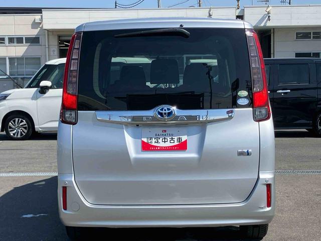 ノアハイブリッドG9型ナビ/TV/DVD/BT バックカメラ ETC ハイブリッド 前後コーナーセンサー リモコンエンジンスターター ワイヤレス充電 クルコン LEDヘッドライト オートライト 革巻ステアリング アルミ(千葉県)の中古車