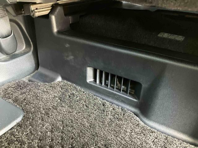 ノアハイブリッドG9型ナビ/TV/DVD/BT バックカメラ ETC ハイブリッド 前後コーナーセンサー リモコンエンジンスターター ワイヤレス充電 クルコン LEDヘッドライト オートライト 革巻ステアリング アルミ(千葉県)の中古車