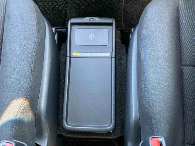 ノアハイブリッドG9型ナビ/TV/DVD/BT バックカメラ ETC ハイブリッド 前後コーナーセンサー リモコンエンジンスターター ワイヤレス充電 クルコン LEDヘッドライト オートライト 革巻ステアリング アルミ(千葉県)の中古車