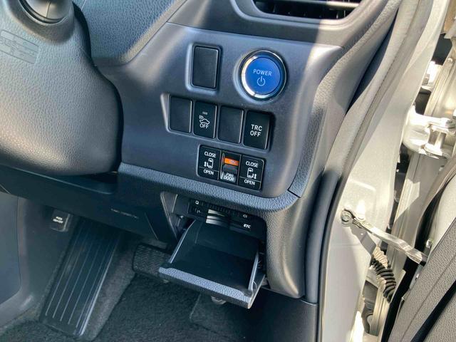 ノアハイブリッドG9型ナビ/TV/DVD/BT バックカメラ ETC ハイブリッド 前後コーナーセンサー リモコンエンジンスターター ワイヤレス充電 クルコン LEDヘッドライト オートライト 革巻ステアリング アルミ(千葉県)の中古車