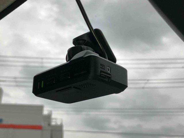 ルーミーカスタムＧ　Ｓナビ／ワンセグ／ＣＤ／ＤＶＤ　ＥＴＣ　ドラレコ　シートヒーター　クルーズコントロール　ＬＥＤヘッドライト　オートライト　オートエアコン　衝突軽減ブレーキ　スマートキー　盗難防止アラーム　アルミホイール（千葉県）の中古車