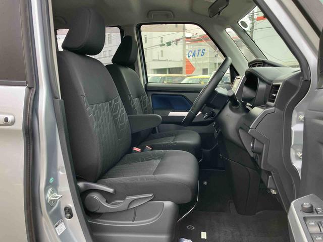 ルーミーカスタムＧ　Ｓナビ／ワンセグ／ＣＤ／ＤＶＤ　ＥＴＣ　ドラレコ　シートヒーター　クルーズコントロール　ＬＥＤヘッドライト　オートライト　オートエアコン　衝突軽減ブレーキ　スマートキー　盗難防止アラーム　アルミホイール（千葉県）の中古車