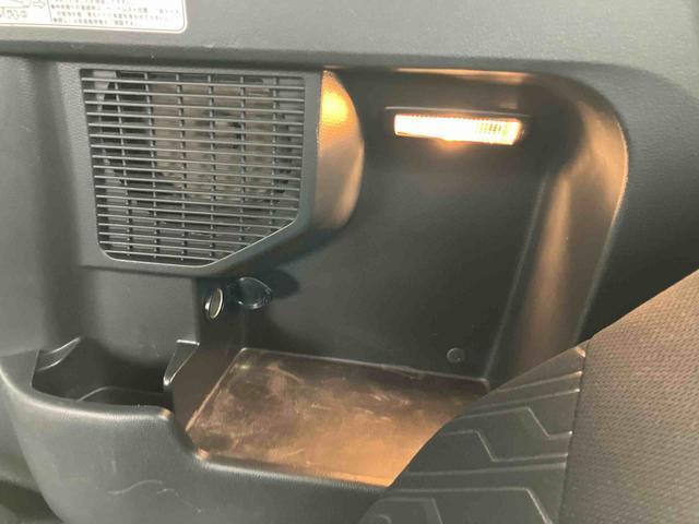 ルーミーカスタムＧ　Ｓナビ／ワンセグ／ＣＤ／ＤＶＤ　ＥＴＣ　ドラレコ　シートヒーター　クルーズコントロール　ＬＥＤヘッドライト　オートライト　オートエアコン　衝突軽減ブレーキ　スマートキー　盗難防止アラーム　アルミホイール（千葉県）の中古車