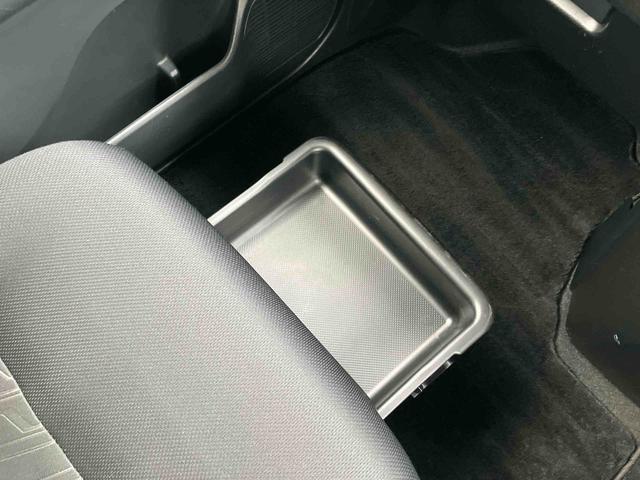 ルーミーカスタムＧ　Ｓナビ／ワンセグ／ＣＤ／ＤＶＤ　ＥＴＣ　ドラレコ　シートヒーター　クルーズコントロール　ＬＥＤヘッドライト　オートライト　オートエアコン　衝突軽減ブレーキ　スマートキー　盗難防止アラーム　アルミホイール（千葉県）の中古車