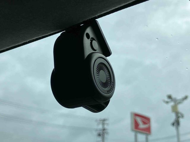 トールカスタムＧナビ／ＴＶ／ＤＶＤ／ＢＴ／ＵＳＢ　バックカメラ　前後ドラレコ　ＥＴＣ　全車速追従クルコン　ＬＥＤヘッドライト　オートライト　スマアシ　前後コーナーセンサー　電動駐車ブレーキ　キーフリー　アルミホイール（千葉県）の中古車