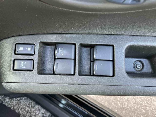 キューブライダー純正ナビ　バックカメラ　電動格納ミラー　プッシュボタンスタート　オートエアコン　アルミホイール　コラムシフト（千葉県）の中古車