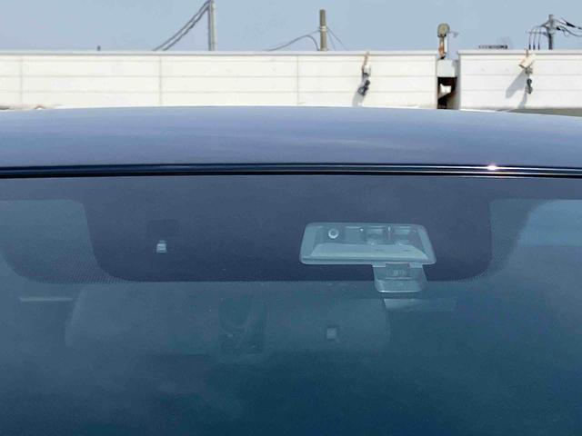 ＲＶＲＧ４ＷＤ　ＣＤ／ラジオ／ＵＳＢ／ＡＵＸ　ＨＩＤヘッドライト　オートライト　オートハイビーム　衝突軽減ブレーキ　横滑り防止装置　ニーエアバッグ　オートＡ／Ｃ　スマートキー　革巻ステアリング　アルミホイール（千葉県）の中古車