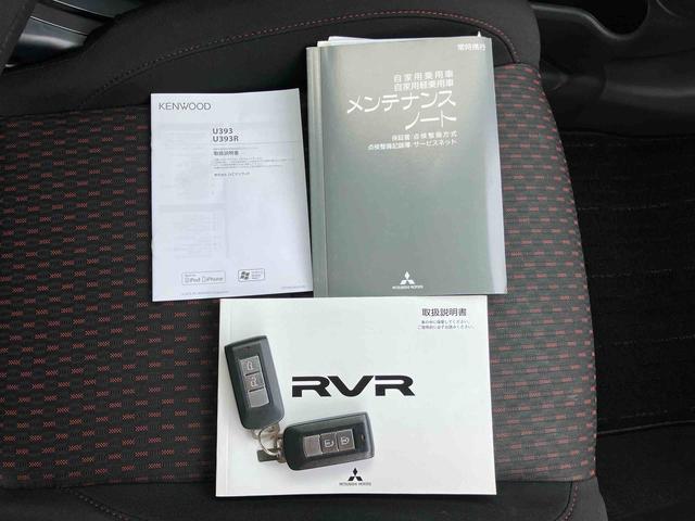ＲＶＲＧ４ＷＤ　ＣＤ／ラジオ／ＵＳＢ／ＡＵＸ　ＨＩＤヘッドライト　オートライト　オートハイビーム　衝突軽減ブレーキ　横滑り防止装置　ニーエアバッグ　オートＡ／Ｃ　スマートキー　革巻ステアリング　アルミホイール（千葉県）の中古車