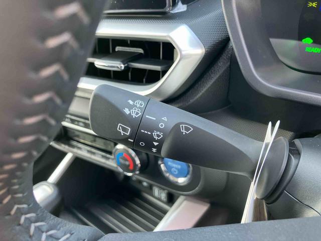 ロッキープレミアムG HEV9型DPオーディオ/BT/TV/USB 全周囲カメラ ステアスイッチ LEDヘッドランプ リヤフォグランプ 17インチアルミ シートヒーター 全車速追従クルコン コーナーセンサー 衝突被害軽減ブレーキ(千葉県)の中古車