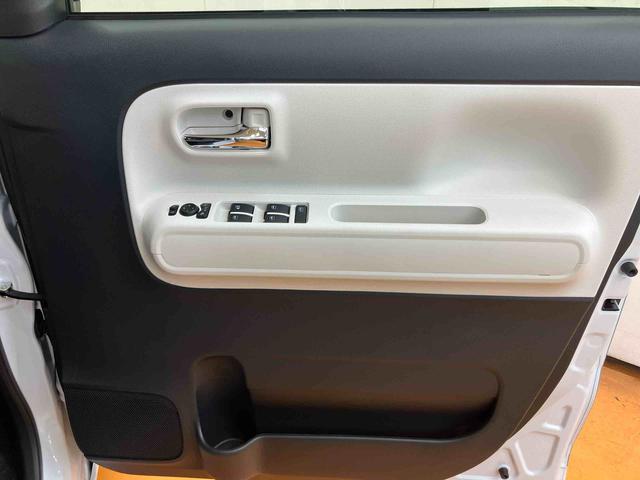 ムーヴキャンバスストライプスＧターボ衝突回避支援　横滑り防止装置　アダプティブクルーズコントロール　オートブレーキホールド付き電動パーキング　前席シートヒーター　置きラクボックス　ホットカップホルダー　前後コーナーセンサー（千葉県）の中古車