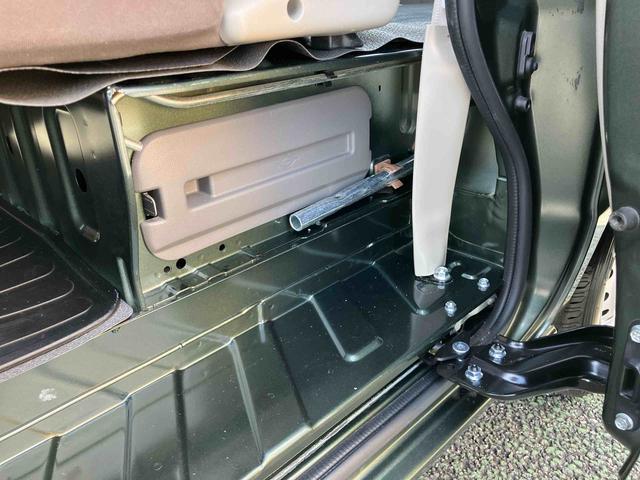 エブリイPCリミテッド純正ナビゲーション/ETC/バックカメラ/エアバック/キーレスエントリー/電動格納ミラー/パワーウインドウ/バイザー/ラバーマット/ホイールカバー/ハロゲンヘッドライト/リア5面スモークガラス(千葉県)の中古車