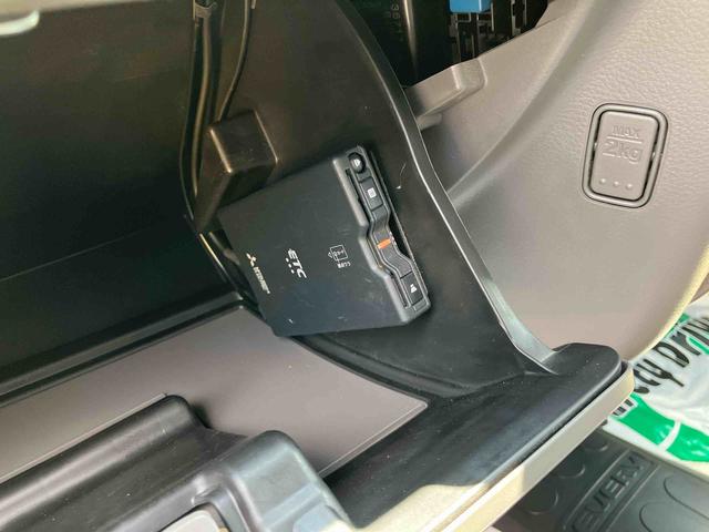 エブリイPCリミテッド純正ナビゲーション/ETC/バックカメラ/エアバック/キーレスエントリー/電動格納ミラー/パワーウインドウ/バイザー/ラバーマット/ホイールカバー/ハロゲンヘッドライト/リア5面スモークガラス(千葉県)の中古車