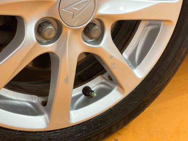 ムーヴX SACDラジオチューナー AUX接続 衝突被害軽減ブレーキ 横滑り防止装置 プッシュエンジンスタート キーフリーシステム マニュアルレベリング機能付ハロゲンヘッドライト シートベルトアンカーアジャスター(千葉県)の中古車