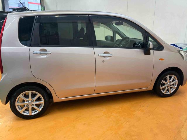 ムーヴX SACDラジオチューナー AUX接続 衝突被害軽減ブレーキ 横滑り防止装置 プッシュエンジンスタート キーフリーシステム マニュアルレベリング機能付ハロゲンヘッドライト シートベルトアンカーアジャスター(千葉県)の中古車