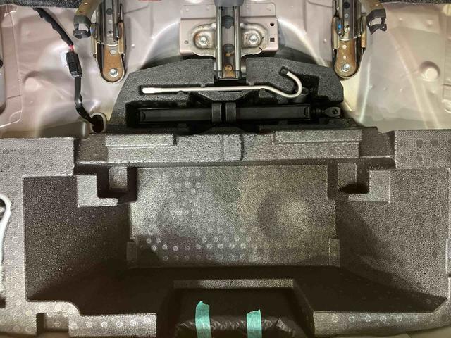 ムーヴX SACDラジオチューナー AUX接続 衝突被害軽減ブレーキ 横滑り防止装置 プッシュエンジンスタート キーフリーシステム マニュアルレベリング機能付ハロゲンヘッドライト シートベルトアンカーアジャスター(千葉県)の中古車