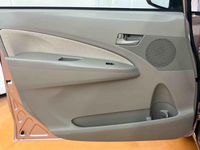 ムーヴX SACDラジオチューナー AUX接続 衝突被害軽減ブレーキ 横滑り防止装置 プッシュエンジンスタート キーフリーシステム マニュアルレベリング機能付ハロゲンヘッドライト シートベルトアンカーアジャスター(千葉県)の中古車