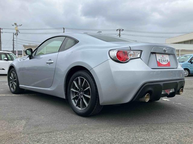 ８６Ｇナビ／ワンセグ／ＢＴ／ＡＵＸ／ＣＤ　バックカメラ　ＥＴＣ　革巻きステアリング　オートライト　サイドレバー式駐車ブレーキ　キーレスエントリー　盗難防止装置　アルミホイール　チルトハンドル機構（千葉県）の中古車