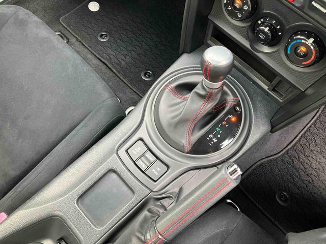 ８６Ｇナビ／ワンセグ／ＢＴ／ＡＵＸ／ＣＤ　バックカメラ　ＥＴＣ　革巻きステアリング　オートライト　サイドレバー式駐車ブレーキ　キーレスエントリー　盗難防止装置　アルミホイール　チルトハンドル機構（千葉県）の中古車