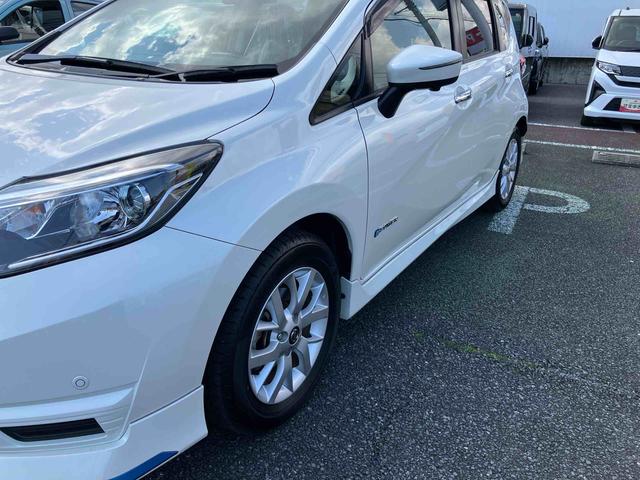 ノートｅ−パワー　Ｘナビゲーション／ケンウッドドライブレコーダー／ＥＴＣ車載器／オートエアコン／ステアリングスイッチ／オートライト／コーナーセンサー／電動格納ミラー／アルミホイール／セキュリティーアラーム（千葉県）の中古車