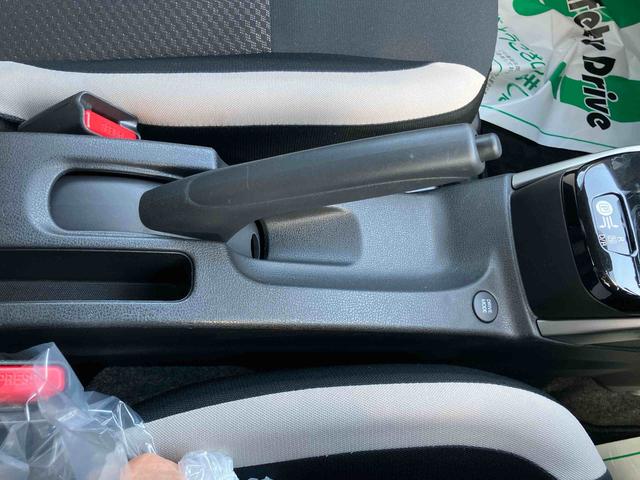 ノートｅ−パワー　Ｘナビゲーション／ケンウッドドライブレコーダー／ＥＴＣ車載器／オートエアコン／ステアリングスイッチ／オートライト／コーナーセンサー／電動格納ミラー／アルミホイール／セキュリティーアラーム（千葉県）の中古車