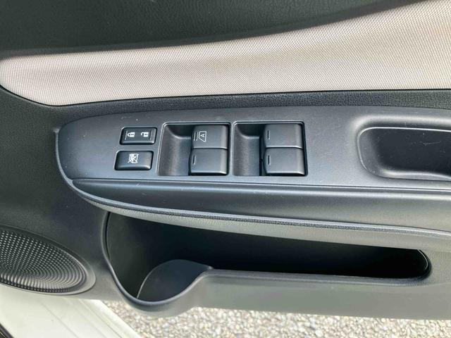 ノートｅ−パワー　Ｘナビゲーション／ケンウッドドライブレコーダー／ＥＴＣ車載器／オートエアコン／ステアリングスイッチ／オートライト／コーナーセンサー／電動格納ミラー／アルミホイール／セキュリティーアラーム（千葉県）の中古車