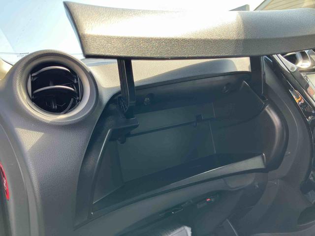 ノートｅ−パワー　Ｘナビゲーション／ケンウッドドライブレコーダー／ＥＴＣ車載器／オートエアコン／ステアリングスイッチ／オートライト／コーナーセンサー／電動格納ミラー／アルミホイール／セキュリティーアラーム（千葉県）の中古車