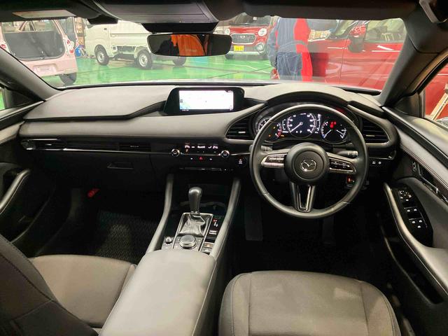 ＭＡＺＤＡ３ファストバック１５Ｓツーリングナビ／ＢＴ／ＴＶ／ＤＩＳＣ／全周囲カメラ／ステアスイッチ　前後ドラレコ　ＥＴＣ　１８インチアルミ　ＬＥＤ前ライト　スマートキー　ドライビングディスプレイ　自動追従クルコン　ＢＳＭ　衝突被害軽減ブレーキ（千葉県）の中古車