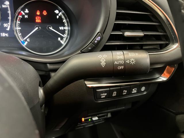 ＭＡＺＤＡ３ファストバック１５Ｓツーリングナビ／ＢＴ／ＴＶ／ＤＩＳＣ／全周囲カメラ／ステアスイッチ　前後ドラレコ　ＥＴＣ　１８インチアルミ　ＬＥＤ前ライト　スマートキー　ドライビングディスプレイ　自動追従クルコン　ＢＳＭ　衝突被害軽減ブレーキ（千葉県）の中古車