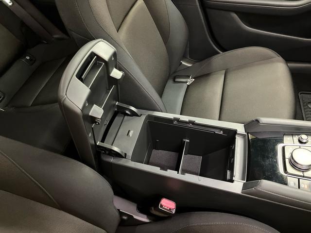 ＭＡＺＤＡ３ファストバック１５Ｓツーリングナビ／ＢＴ／ＴＶ／ＤＩＳＣ／全周囲カメラ／ステアスイッチ　前後ドラレコ　ＥＴＣ　１８インチアルミ　ＬＥＤ前ライト　スマートキー　ドライビングディスプレイ　自動追従クルコン　ＢＳＭ　衝突被害軽減ブレーキ（千葉県）の中古車