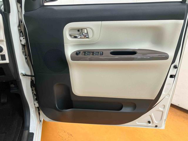 ムーヴキャンバスＧメイクアップＶＳ　ＳＡIIIパノラマカメラ連動８インチフルセグナビ　ＵＳＢ接続　ＨＤＭＩ接続　フロント．リヤドライブレコーダー連動　ＥＴＣ　置きラクボックス　運転席シートヒーター　ウインドシールドディアイサー（千葉県）の中古車