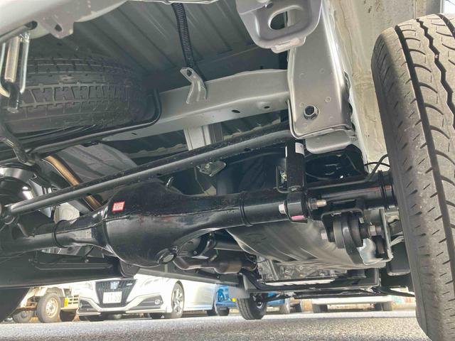 ハイゼットカーゴデラックス衝突被害軽減ブレーキ コーナーセンサー オートライト プライバシーガラス フロントパワーウィンドウ オーバーヘッドシェルフ スピーカー一体型AM・FMラジオ キーレスエントリー アイドリングストップ(千葉県)の中古車