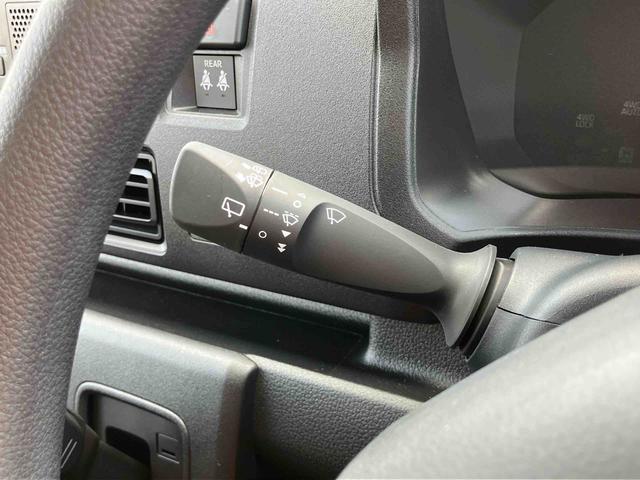 ハイゼットカーゴデラックス衝突被害軽減ブレーキ コーナーセンサー オートライト プライバシーガラス フロントパワーウィンドウ オーバーヘッドシェルフ スピーカー一体型AM・FMラジオ キーレスエントリー アイドリングストップ(千葉県)の中古車