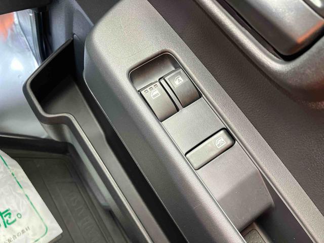 ハイゼットカーゴデラックス衝突被害軽減ブレーキ コーナーセンサー オートライト プライバシーガラス フロントパワーウィンドウ オーバーヘッドシェルフ スピーカー一体型AM・FMラジオ キーレスエントリー アイドリングストップ(千葉県)の中古車