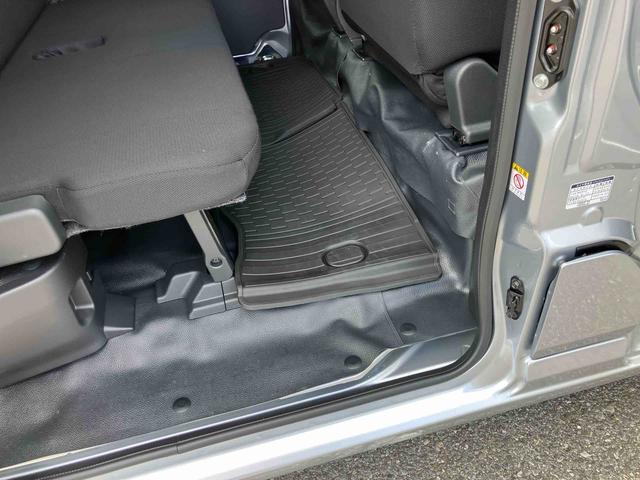 ハイゼットカーゴデラックス衝突被害軽減ブレーキ コーナーセンサー オートライト プライバシーガラス フロントパワーウィンドウ オーバーヘッドシェルフ スピーカー一体型AM・FMラジオ キーレスエントリー アイドリングストップ(千葉県)の中古車