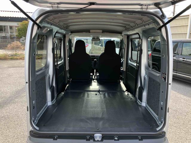 ハイゼットカーゴデラックス衝突被害軽減ブレーキ コーナーセンサー オートライト プライバシーガラス フロントパワーウィンドウ オーバーヘッドシェルフ スピーカー一体型AM・FMラジオ キーレスエントリー アイドリングストップ(千葉県)の中古車