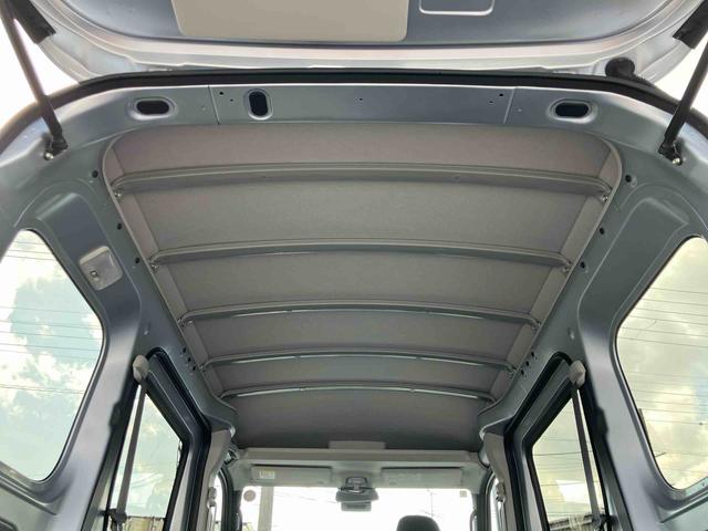 ハイゼットカーゴデラックス衝突被害軽減ブレーキ コーナーセンサー オートライト プライバシーガラス フロントパワーウィンドウ オーバーヘッドシェルフ スピーカー一体型AM・FMラジオ キーレスエントリー アイドリングストップ(千葉県)の中古車