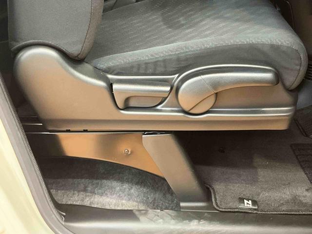 Ｎ−ＢＯＸＧ　ＳＳパッケージバックカメラ連動ナビ　両側電動スライドドア　マニュアルレベリング機能付ハロゲンヘッドライト　横滑り防止装置　チルトステアリング　運転席シートリフター　バニティーミラー付き左右サンバイザー（千葉県）の中古車