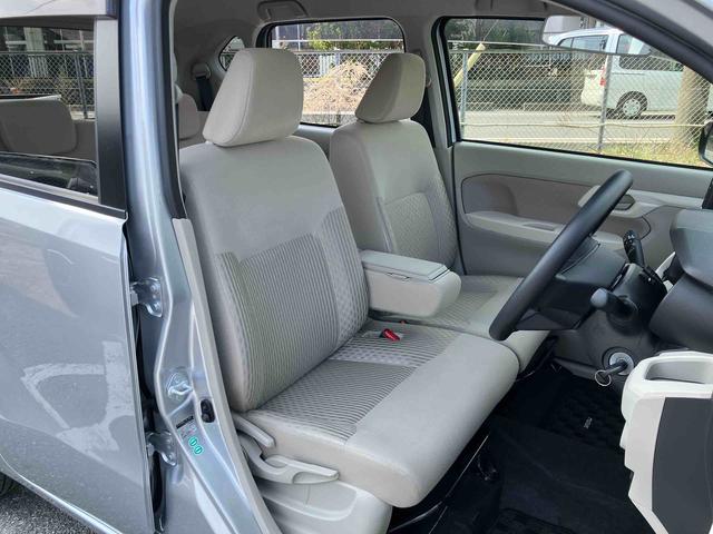 ムーヴL SAIIナビ/BT/TV/CD/DVD ETC コーナーポール 電動格納ドアミラー プライバシーガラス キーレスエントリー セキュリティアラーム 運転席シートリフター 横滑り防止装置 衝突被害軽減ブレーキ(千葉県)の中古車