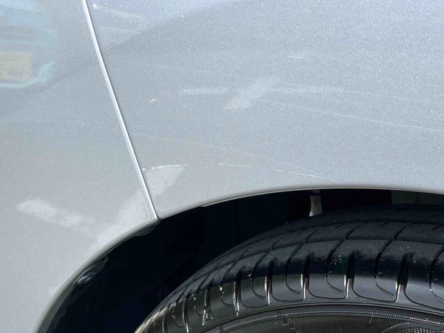 ムーヴL SAIIナビ/BT/TV/CD/DVD ETC コーナーポール 電動格納ドアミラー プライバシーガラス キーレスエントリー セキュリティアラーム 運転席シートリフター 横滑り防止装置 衝突被害軽減ブレーキ(千葉県)の中古車