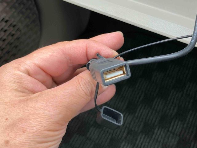 ムーヴL SAIIナビ/BT/TV/CD/DVD ETC コーナーポール 電動格納ドアミラー プライバシーガラス キーレスエントリー セキュリティアラーム 運転席シートリフター 横滑り防止装置 衝突被害軽減ブレーキ(千葉県)の中古車