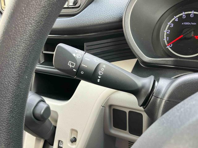 ムーヴL SAIIナビ/BT/TV/CD/DVD ETC コーナーポール 電動格納ドアミラー プライバシーガラス キーレスエントリー セキュリティアラーム 運転席シートリフター 横滑り防止装置 衝突被害軽減ブレーキ(千葉県)の中古車