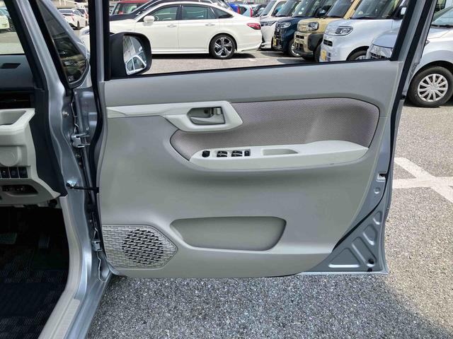 ムーヴL SAIIナビ/BT/TV/CD/DVD ETC コーナーポール 電動格納ドアミラー プライバシーガラス キーレスエントリー セキュリティアラーム 運転席シートリフター 横滑り防止装置 衝突被害軽減ブレーキ(千葉県)の中古車