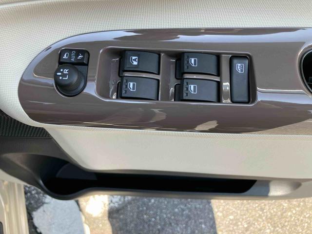 ムーヴキャンバスGホワイトアクセントVS SAIIIナビ/TV/DVD/BT/USB 全周囲カメラ 前後ドラレコ 運転席シートヒーター LEDヘッドライト オートライト スマアシ 置き楽ボックス フロントガラスディアイサー 両側電動スライドドア(千葉県)の中古車